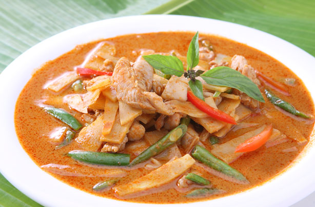 Red-Thai-chicken-bean-and-bamboo-curryjpg